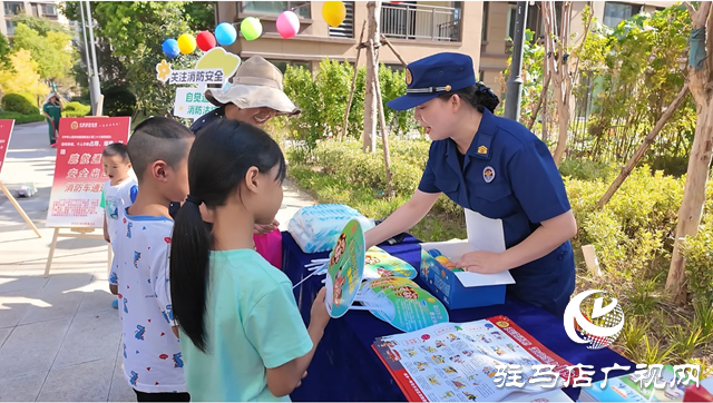 消防課開到家門口 居民實操滅火器學技能