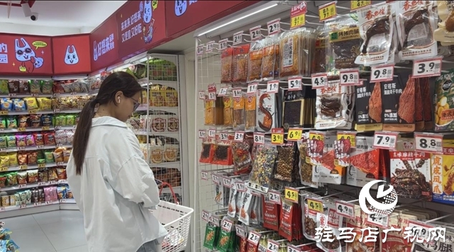 零食店成年輕人消費(fèi)新寵