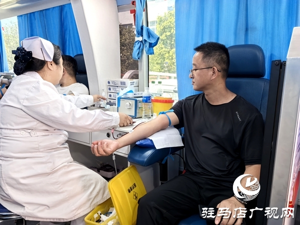 平輿縣高楊店鎮(zhèn)開展無償獻血活動 干群同心傳遞愛心彰顯擔當