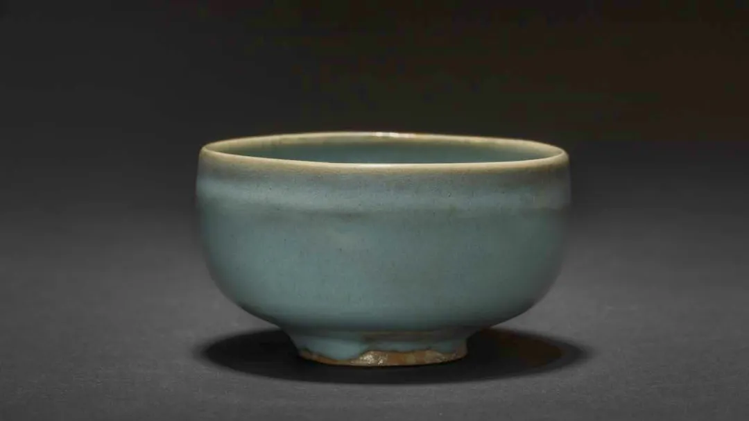 文博日歷丨月白，與秋天更配的釉色找到了