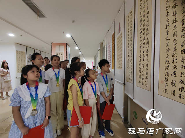 “翰林新星杯”獲獎書畫展圓滿落幕