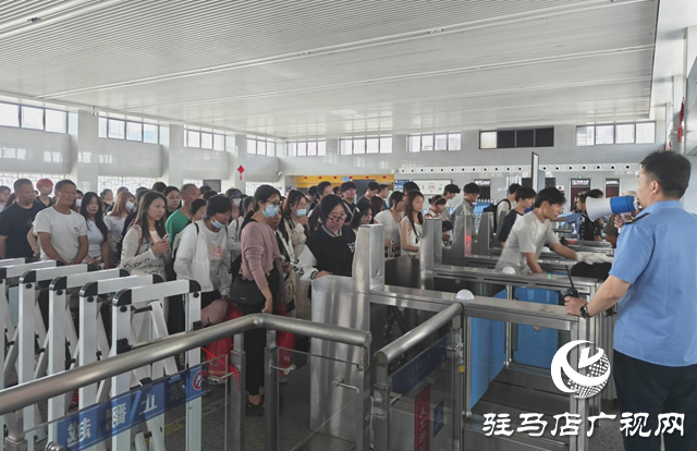 無(wú)懼“烤”驗(yàn) 駐馬店車務(wù)段圓滿完成2025年暑運(yùn)任務(wù)