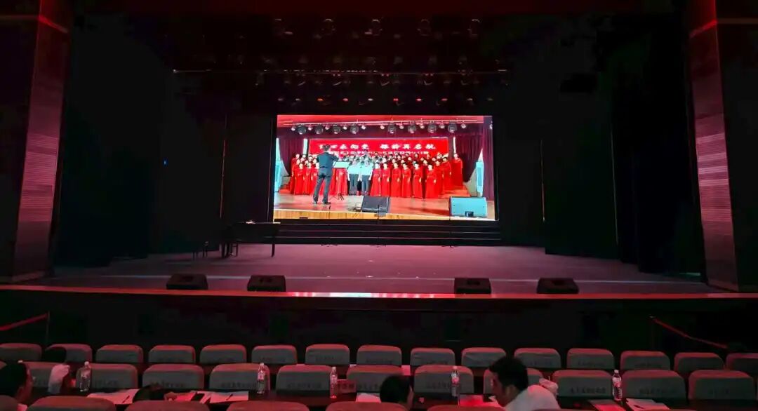 “唱響新時(shí)代”河南省群眾合唱大賽駐馬店市選拔賽圓滿落幕 用歌聲禮贊時(shí)代 以合唱凝聚力量