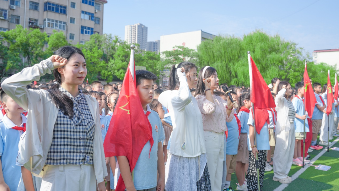 駐馬店實驗小學(xué)舉行2025年秋期開學(xué)典禮