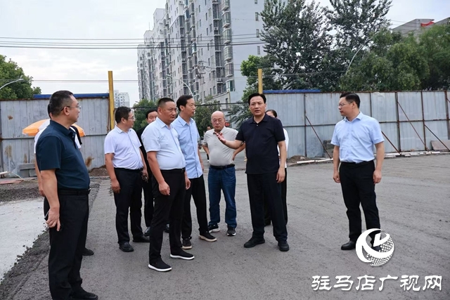  西平縣委書記侯公濤率領縣四大班子相關領導及部門主要負責人實地調研重點民生項目