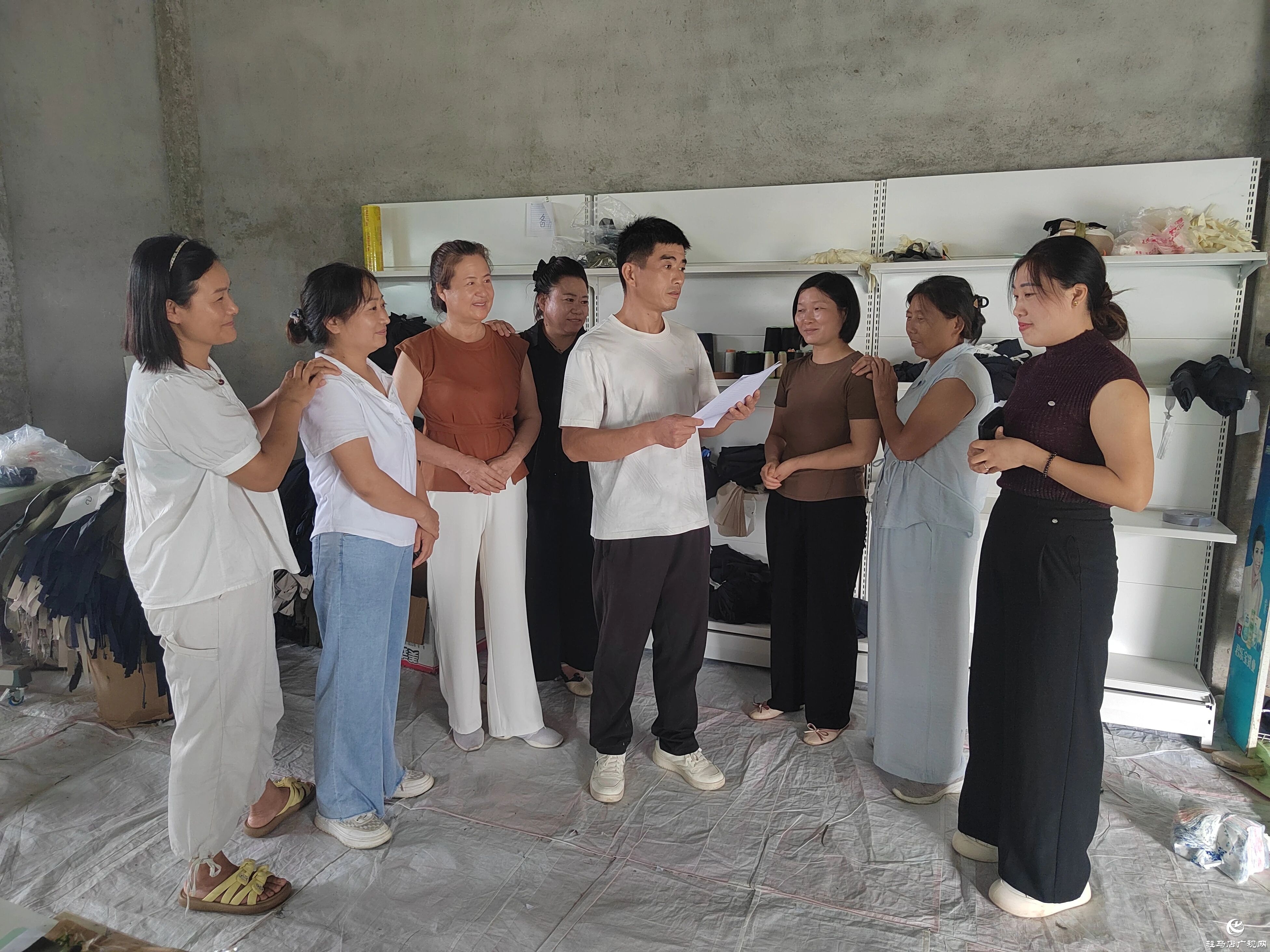 正陽(yáng)縣英模事跡進(jìn)企業(yè) 榜樣力量勵(lì)人心