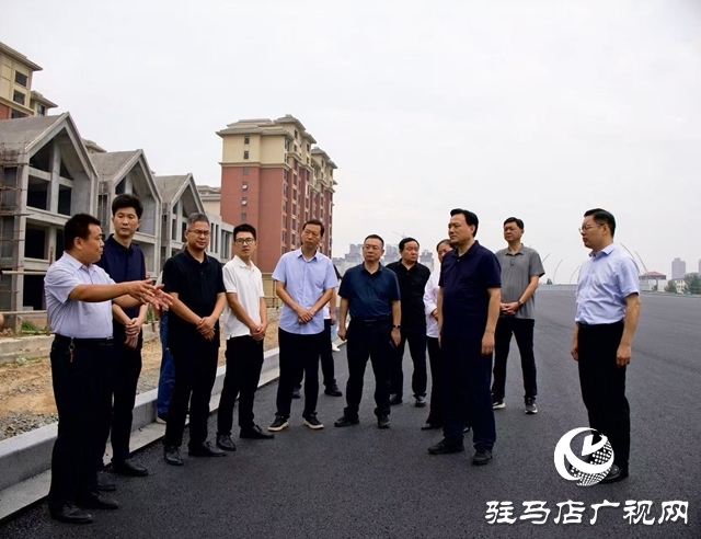  西平縣委書記侯公濤率領縣四大班子相關領導及部門主要負責人實地調研重點民生項目