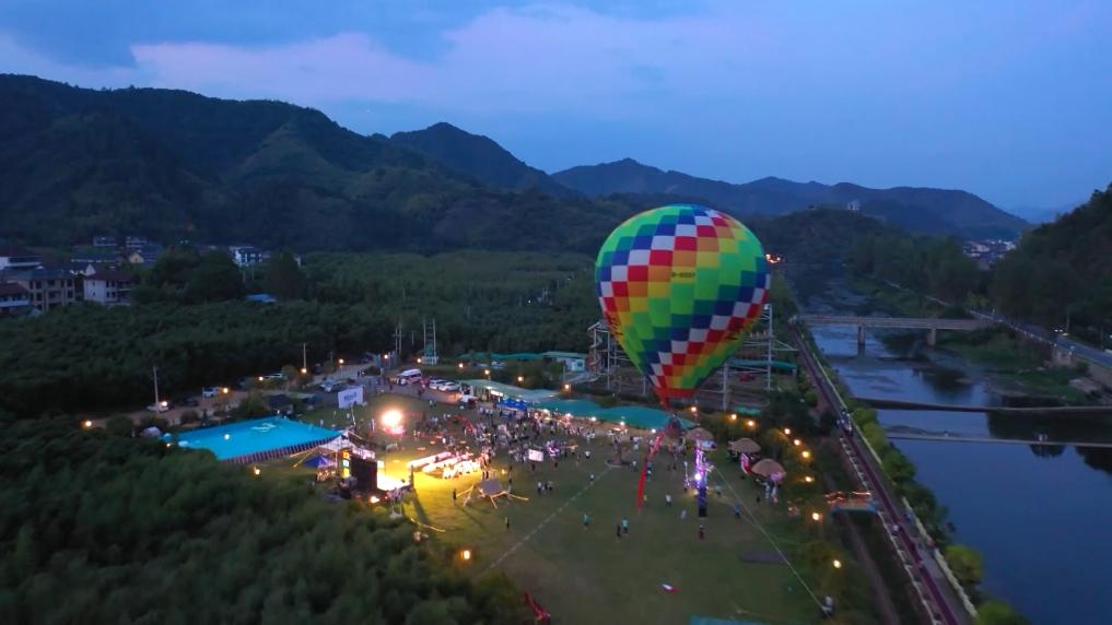 盤點(diǎn)暑期文旅打開(kāi)方式：多元業(yè)態(tài)激活消費(fèi)新動(dòng)能
