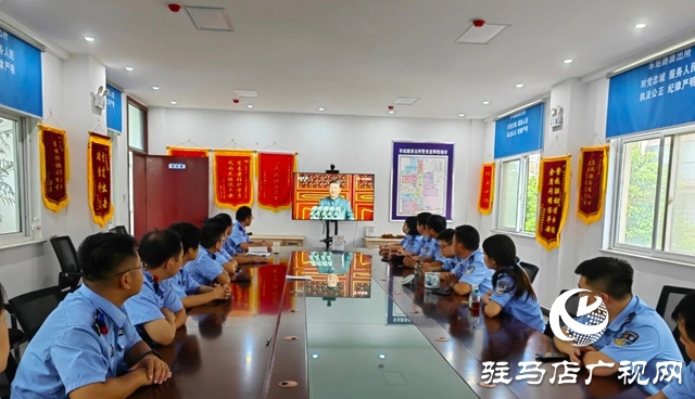  西平縣公安局組織收看紀念中國人民抗日戰(zhàn)爭暨世界反法西斯戰(zhàn)爭勝利80周年大會及閱兵式
