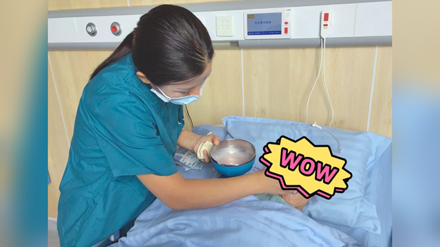  鄭州大學(xué)附屬腦病醫(yī)院（駐馬店市第二人民醫(yī)院）：錦旗背后的照護(hù)日記