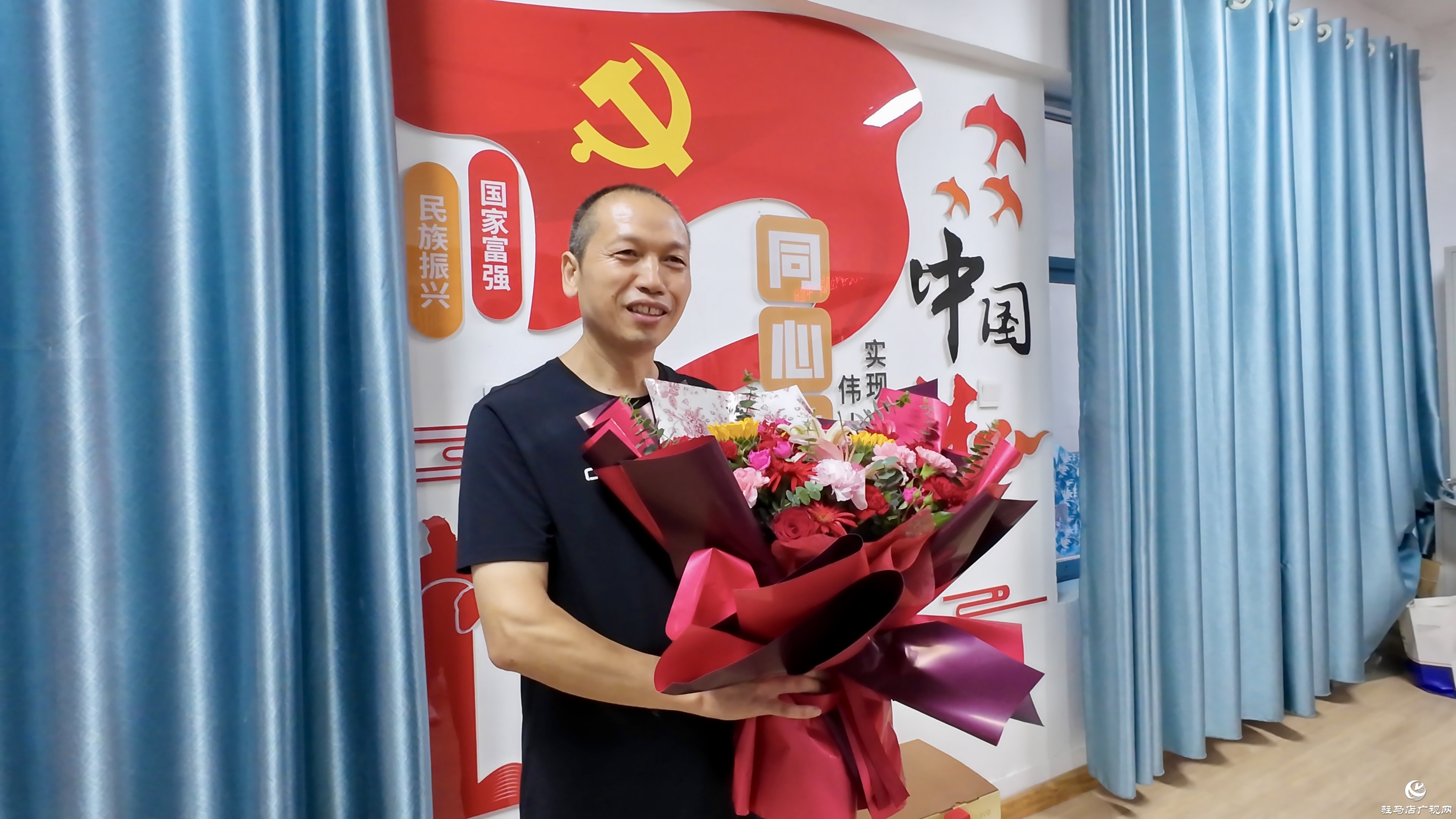 致敬“熱血園丁”!正陽縣教師節(jié)慰問無償獻(xiàn)血教育工作者