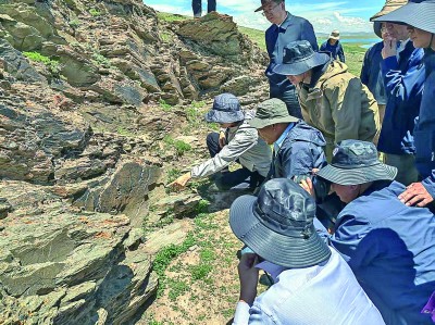 青海秦刻石“驗明正身”