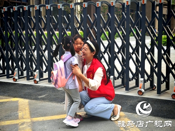 【育見新力量】平輿縣第四幼兒園副園長張春煥：28年幼教堅守 以愛與奉獻點亮童心