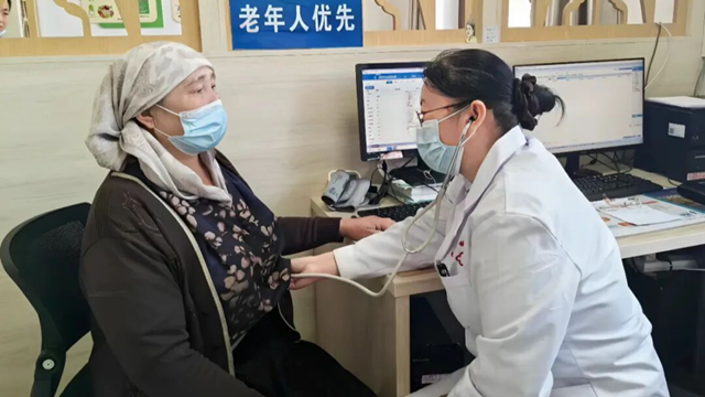  駐馬店市第一人民醫(yī)院：白衣穿梭巴里坤，豫哈情深架心橋