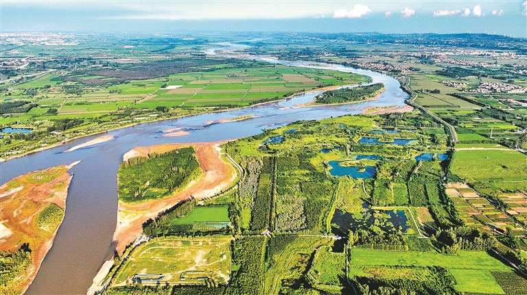 黃河濕地風(fēng)景如畫