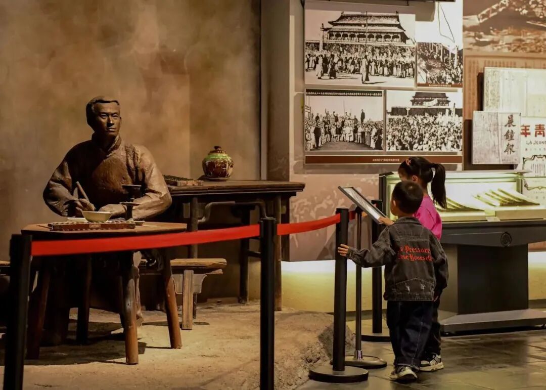 線上展｜銘記烽火鑄忠魂 藝韻傳薪頌英雄——駐馬店市紀(jì)念抗戰(zhàn)勝利80周年、楊靖宇將軍誕辰120周年美術(shù)書法攝影藝術(shù)展（五）