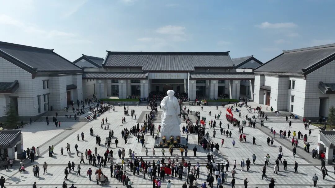 線上展｜銘記烽火鑄忠魂 藝韻傳薪頌英雄——駐馬店市紀(jì)念抗戰(zhàn)勝利80周年、楊靖宇將軍誕辰120周年美術(shù)書法攝影藝術(shù)展（五）