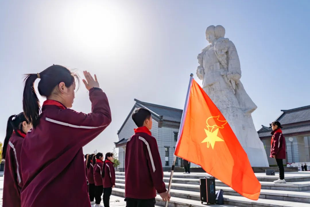 線上展｜銘記烽火鑄忠魂 藝韻傳薪頌英雄——駐馬店市紀(jì)念抗戰(zhàn)勝利80周年、楊靖宇將軍誕辰120周年美術(shù)書法攝影藝術(shù)展（五）