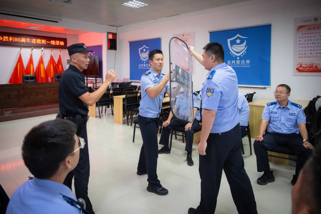 駐馬店公安：送教到基層 強(qiáng)能淬精兵