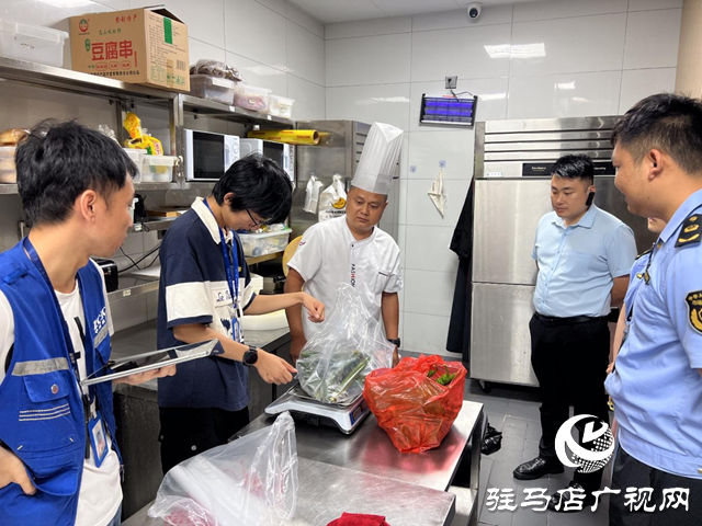 駐馬店市城鄉(xiāng)一體化示范區(qū)市場監(jiān)管分局開展校園及周邊食品安全專項抽檢