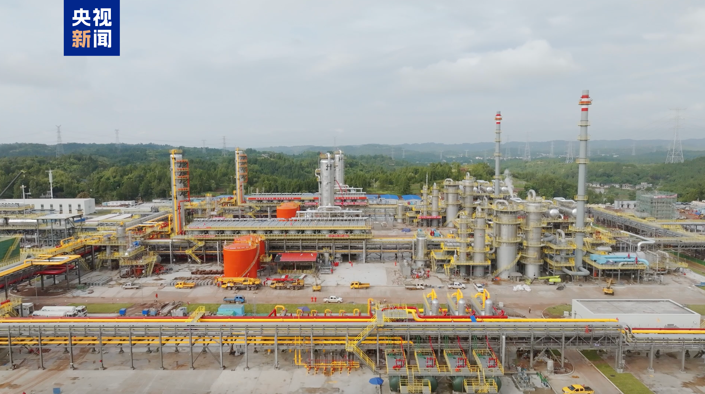 國內(nèi)單套最大天然氣凈化廠建成投產(chǎn)
