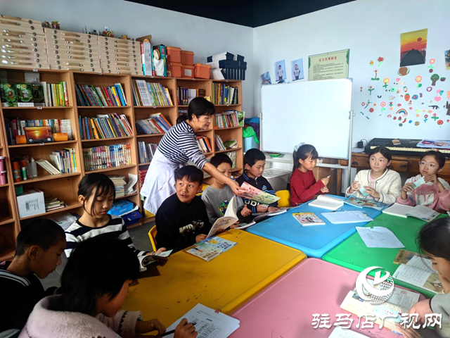 確山縣竹溝鎮(zhèn)：“護(hù)苗綠書(shū)簽 書(shū)香伴成長(zhǎng)”