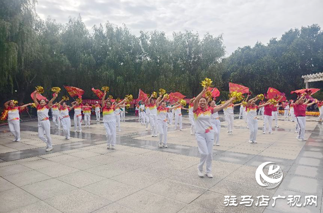 駐馬店：國慶文藝匯演精彩紛呈 文藝節(jié)目展群眾文化活力