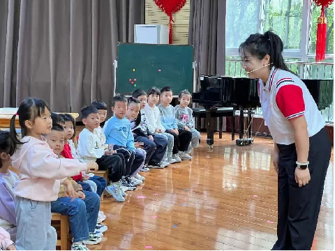 駐馬店市實(shí)驗幼兒園承接河南省2025年第7期園長任職資格培訓(xùn)班跟崗研修活動