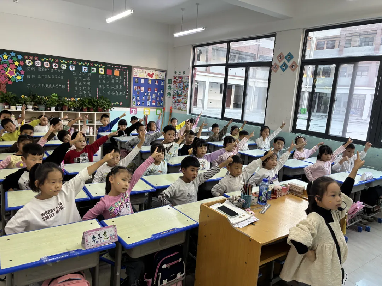 駐馬店市第三小學(xué)開展2025年秋季學(xué)期一、二年級(jí)習(xí)慣口令化展示活動(dòng)