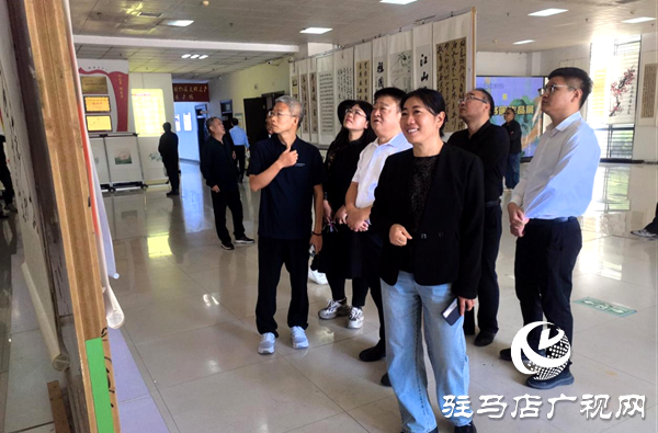 平輿縣舉辦“山河映翠?筆墨傳心”2025年迎國慶書畫展