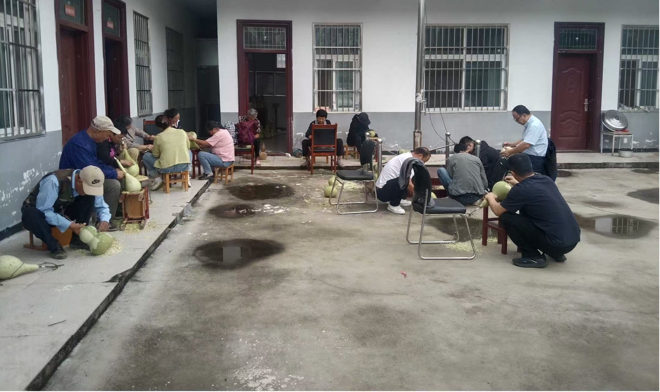 遂平縣玉山鎮(zhèn):干群同心為葫蘆“換新裝”