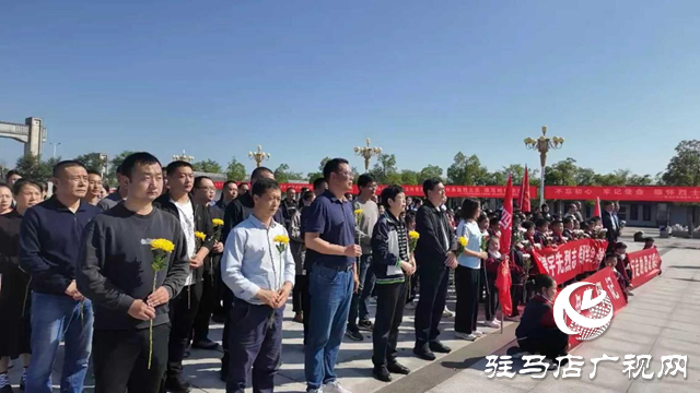 駐馬店市第十八初級(jí)中學(xué)開(kāi)展“行走的思政課”實(shí)踐活動(dòng)