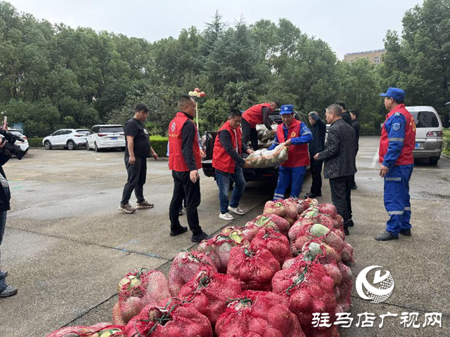 駐馬店市好人團(tuán)體開(kāi)展“情暖中秋 愛(ài)滿童心”公益慰問(wèn)活動(dòng)