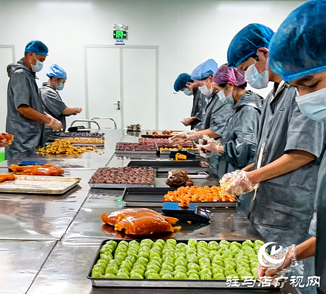 平輿縣金鱗食品廠托起鄭營村“家門口”就業(yè)夢