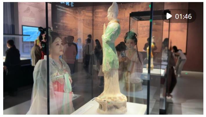 河南洛陽(yáng)：博物館“組團(tuán)出圈”迎游客