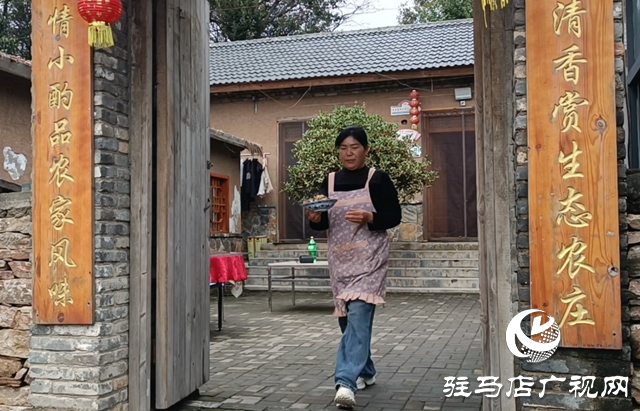 國慶黃金周黃石頭村鄉(xiāng)村旅游人氣旺 農(nóng)家樂民宿預(yù)訂火爆??