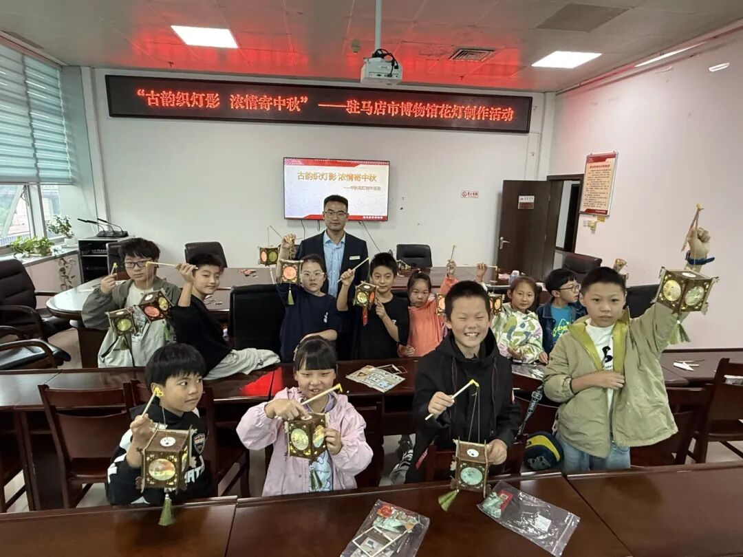 駐馬店市博物館手繪野生玩家集合，用畫筆“炸”出你的專屬風格