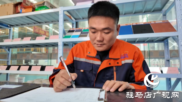 全國(guó)勞動(dòng)模范李亞光:匠心筑夢(mèng)扎根防水一線 創(chuàng)新工藝破解施工難題