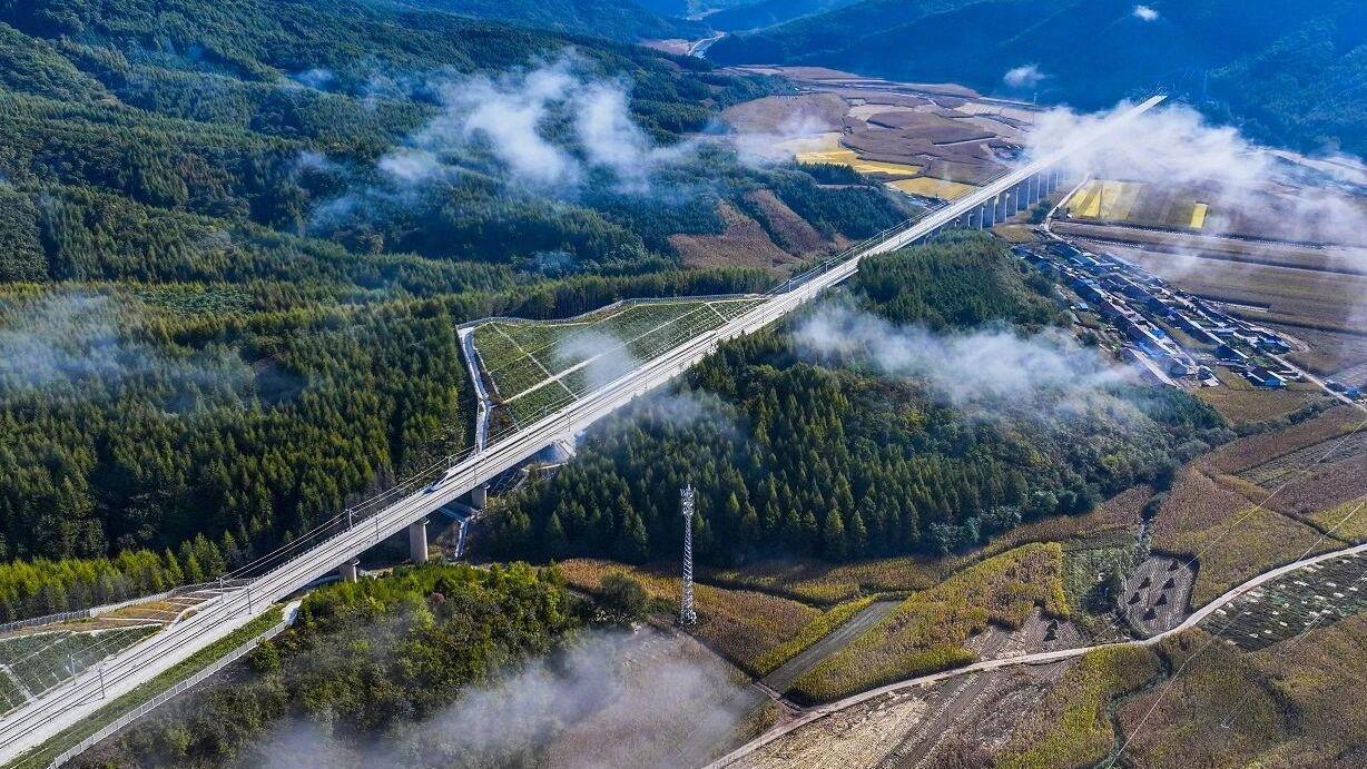 全國鐵路今起實(shí)行新列車運(yùn)行圖 注意這些車次有調(diào)整