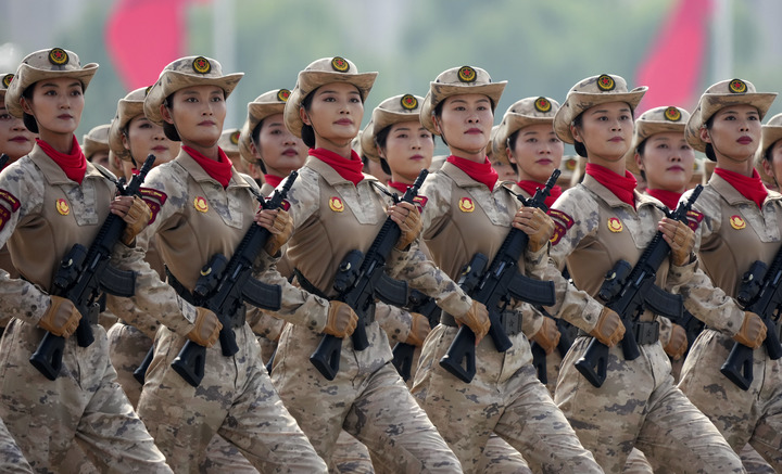 “每一位婦女都是時代的書寫人、追夢的奮斗者”——以習(xí)近平同志為核心的黨中央引領(lǐng)推動新時代婦女事業(yè)發(fā)展和婦聯(lián)工作紀實