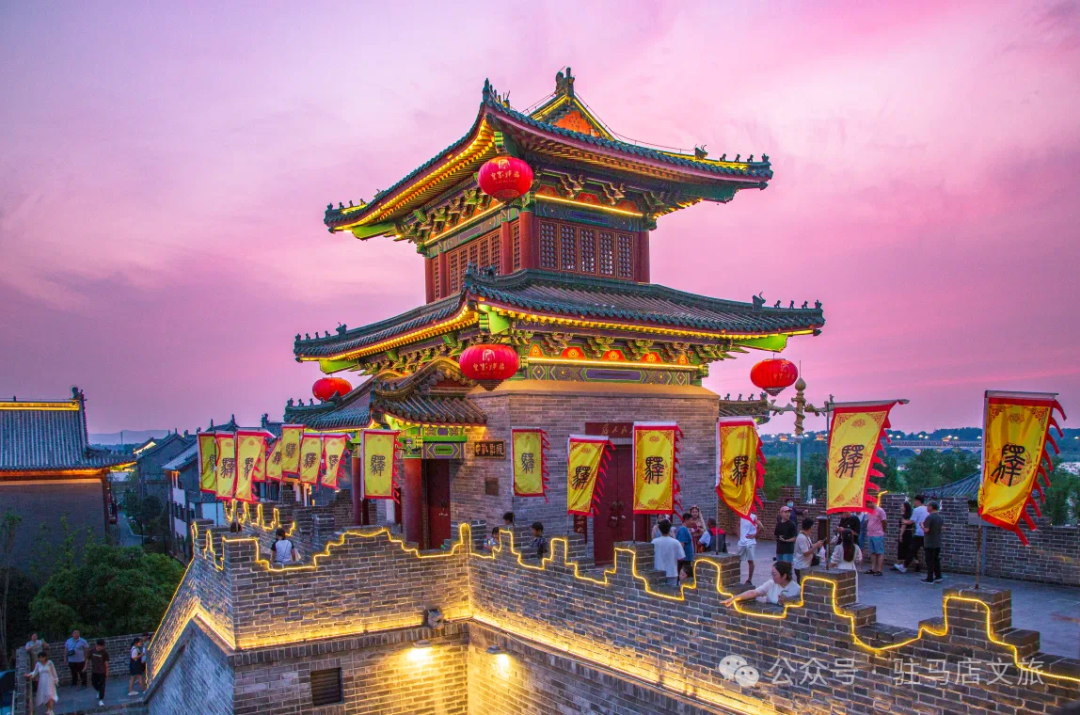 這座小城，藏著驚艷的秋日美景！現(xiàn)在錯峰正好