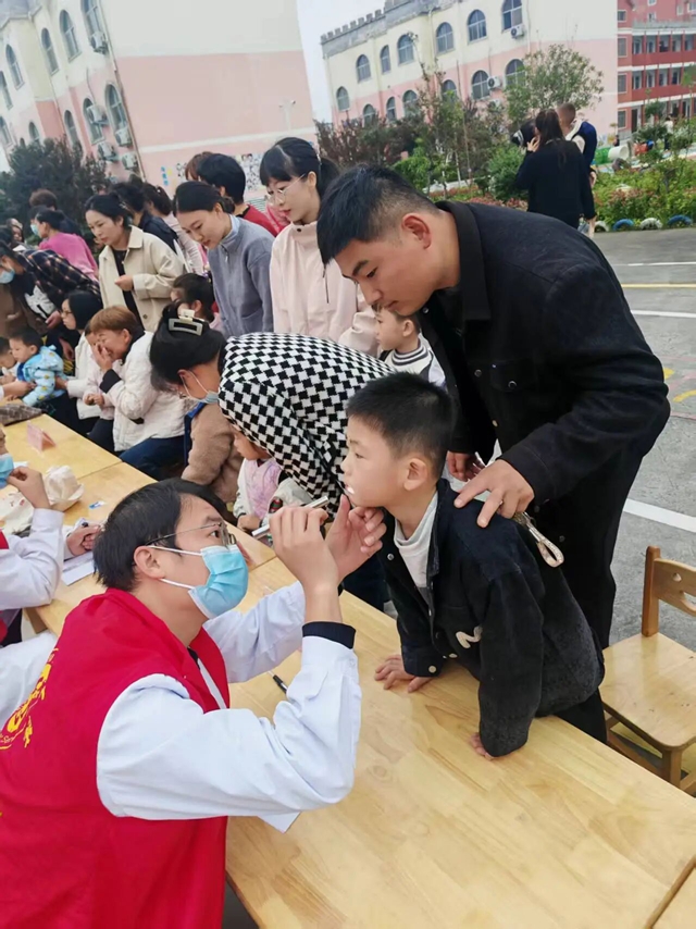 駐馬店市中醫(yī)院走進幼兒園開展 “五小” 專項行動 守護兒童健康