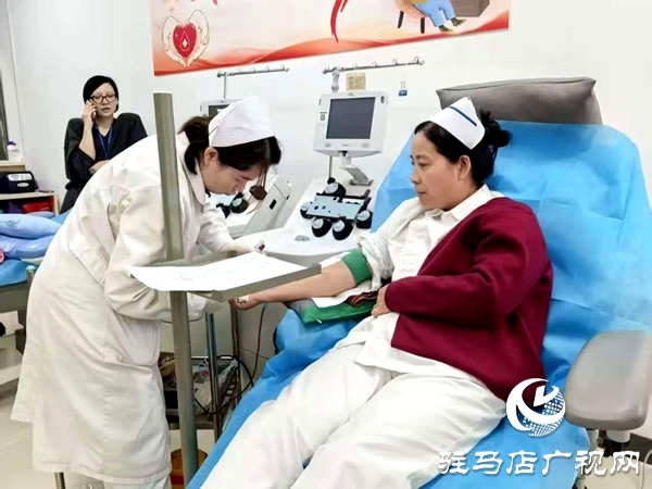 平輿縣人民醫(yī)院內(nèi)的駐馬店市中心血站獻(xiàn)血屋正式啟用 &ldquo;醫(yī)療+公益&rdquo;陣地搭起愛心橋梁