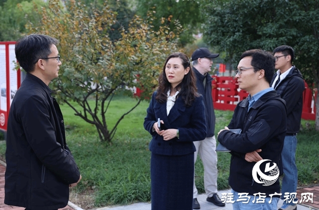 中國(guó)教育報(bào)刊社一行到駐馬店職業(yè)技術(shù)學(xué)院參觀調(diào)研