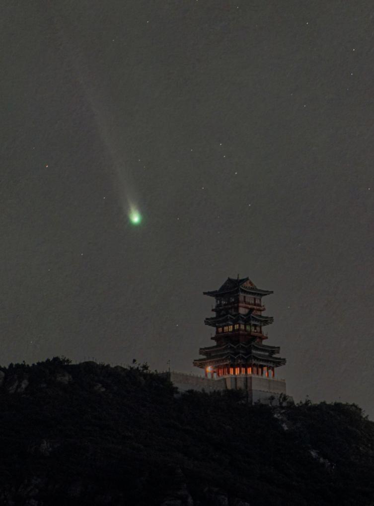 今年以來最亮彗星現(xiàn)身天際，它的名字叫“萊蒙”