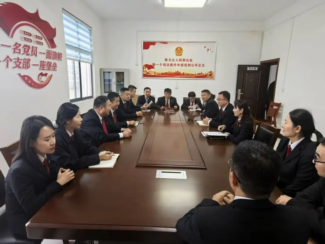 【學(xué)先進 找差距 謀新篇】正陽法院:跨院交流拓思路 取長補短促提升