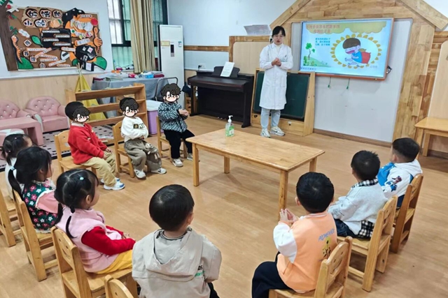 “手”護(hù)成長，健康相伴：駐馬店市第一人民醫(yī)院風(fēng)濕免疫科走進(jìn)恒基名都幼兒園開展健康科普活動