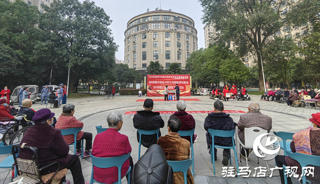 愛(ài)心藝術(shù)團(tuán)重陽(yáng)節(jié)慰問(wèn)演出 情暖養(yǎng)老院弘揚(yáng)敬老風(fēng)尚?