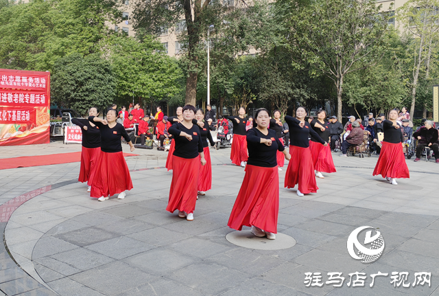 愛(ài)心藝術(shù)團(tuán)重陽(yáng)節(jié)慰問(wèn)演出 情暖養(yǎng)老院弘揚(yáng)敬老風(fēng)尚?