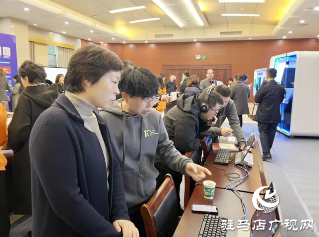 河南省第三屆高等學(xué)校外語院系書記 院長(主任)論壇在黃淮學(xué)院舉行